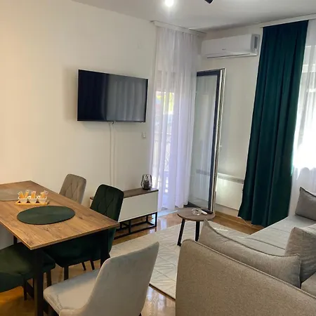 Mm Apartment *